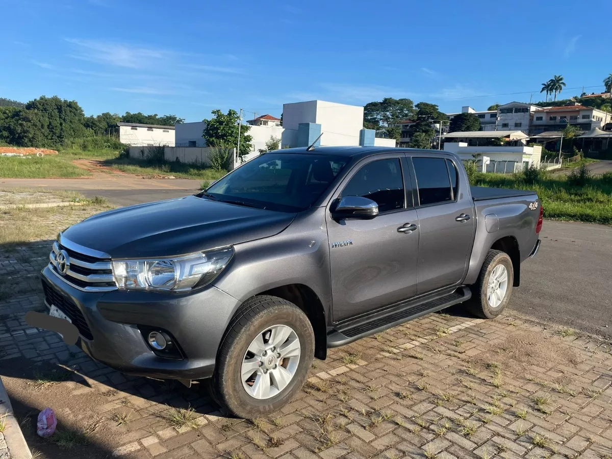 Toyota Hilux 2.8 Tdi Srv Cab. Dupla 4x4 Aut. 4p