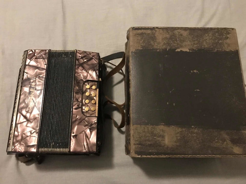 Imagen 5 de 7 de Acordeón Alemán Antiguo Hohner. Magníficas Condiciones.