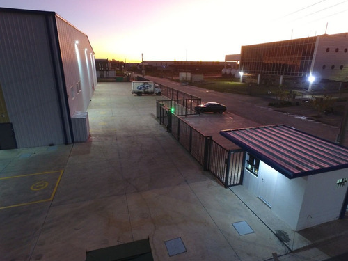 Amplia Nave Industrial En Alquiler, Polo Industrial Ezeiza