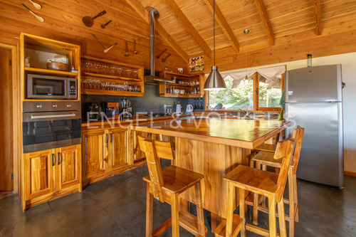 Acogedora Casa Con Vista Al Valle De Huife En Pucón
