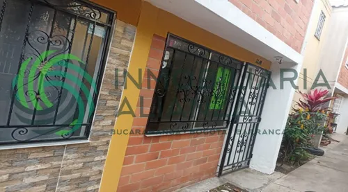 Casa En Venta En Paseo Del Puente. Cod V61679