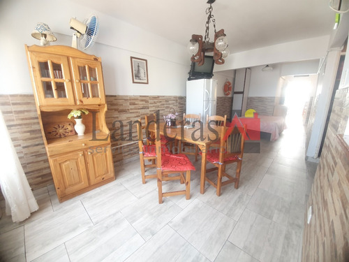 Imagen 7 de 11 de Departamento Monoambiente - Una Cuadra Del Mar - Vista Al Ma