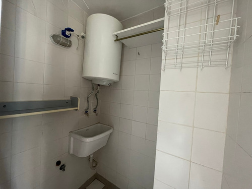 Imagen 12 de 30 de 3 Ambientes Con Balcón Y Toilette A Metros De Boulevard Charcas En Palermo