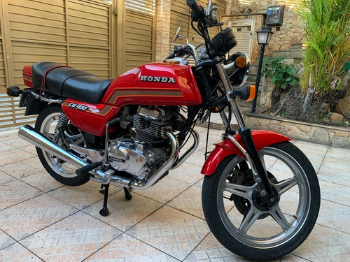Imagem 1 de 13 de Moto Cb 400 - Ano 1982