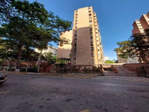 Vendo Apartamento 134m2 La Urbina 2339