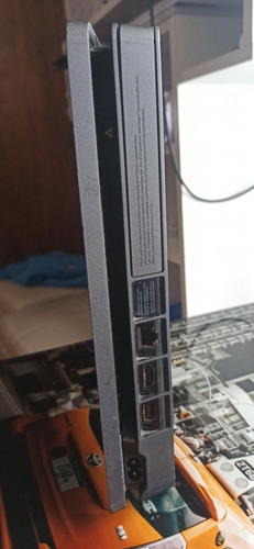 Ps4 Slim 500gb Con 6 Juegos Fisicos Y 3 Digitales