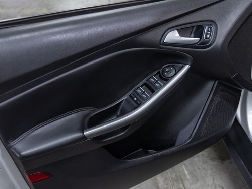 Ford Focus Kinetic Design 4p 2,0 Se