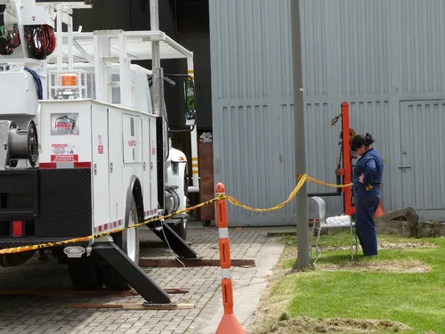 Grua Tipo Canasta Aislada