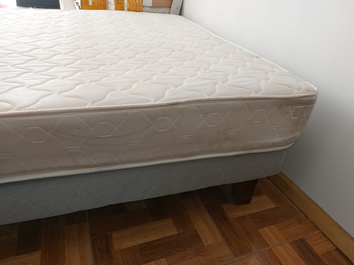 Cama Europea Flex 2 Plazas Base Dividida Gris Usada (Usado)