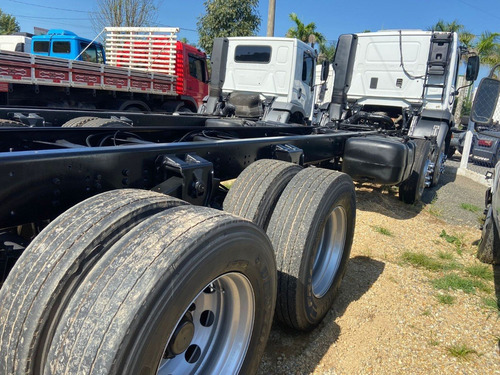 Imagem 8 de 8 de Vw 24-250 8x2 (bi-truck)