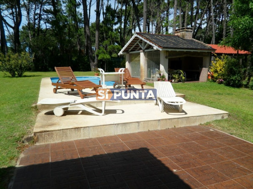 Imagen 11 de 14 de Casa Con Piscina Climatizada En Alquiler