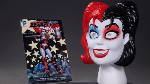 Harley Quinn Mask Box Set - Amanda Conner