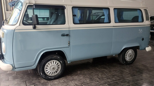 Volkswagen Kombi 1.4 Standard Total Flex 3p