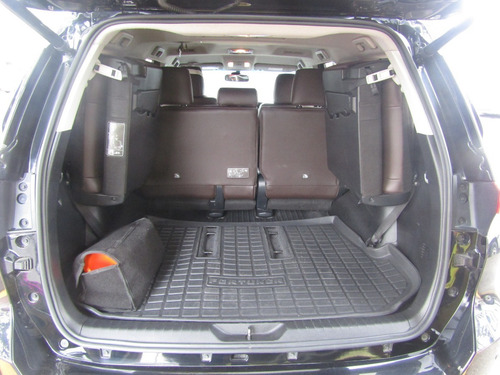 Imagen 12 de 15 de Toyota Fortuner Srv