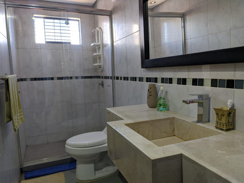Imagen 16 de 25 de Negociable! Exclusivo Townhouse En Las Chimeneas, Residencias Aragón. 04125038440