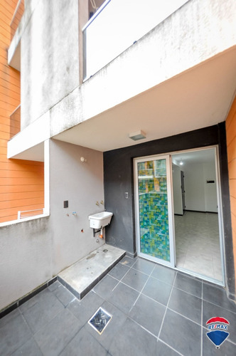 Imagen 4 de 8 de Venta Departamento Pb 2 Dorm + Cochera