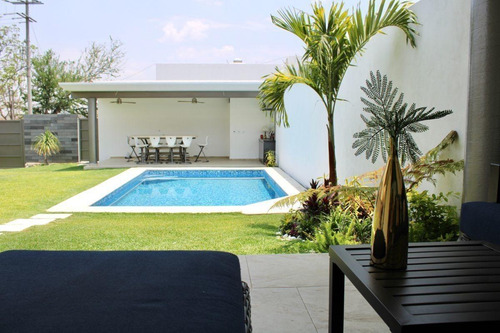 Casa En Lomas De Jiutepec