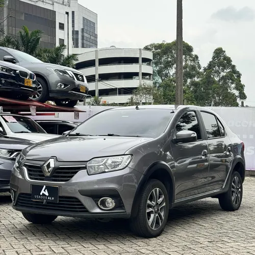 Renault Logan 1.6 Privilege / Intens