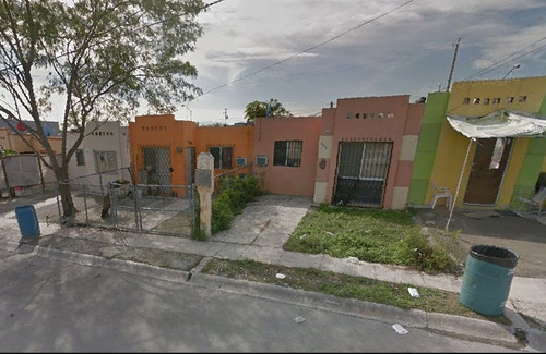 Casa En Remate Ubicada En C. Ciprés, Colinas De San Juan(colinas De La Morena), Cdad. Benito Juárez, N.l. Sk04