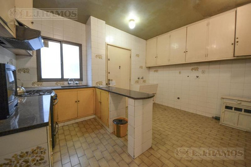 Imagen 7 de 11 de Juncal Y Montevideo - Excelente Edificio - A Mts.plaza Vicente Lopez - Duplex