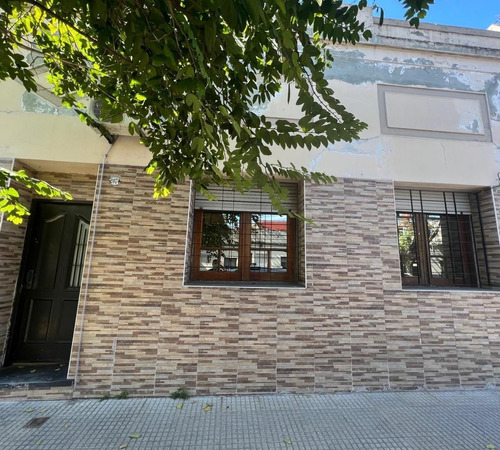 Venta De Casa En Parque Chacabuco