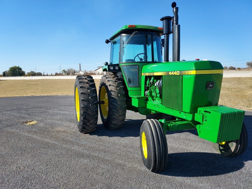 Imagen 14 de 15 de John Deere 4440