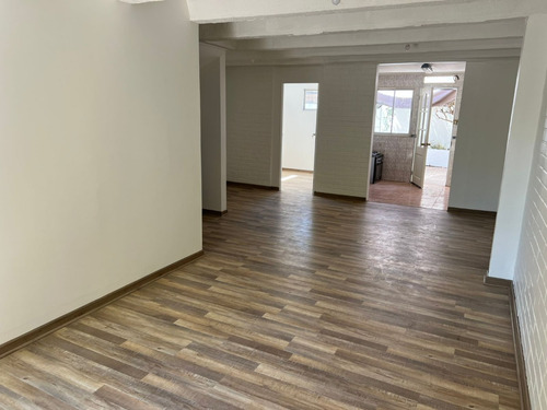 Casa De 2 Pisos, 3d-1b, Villa España, Puente Alto