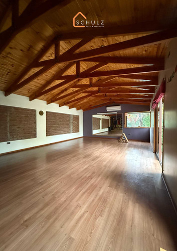 Casa Con Dojo En Sector Sur Poniente (94136)