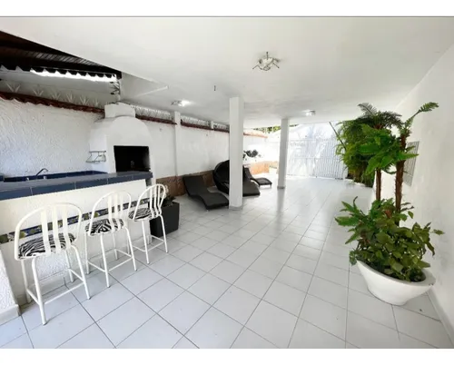 Venta De Espectacular Quinta