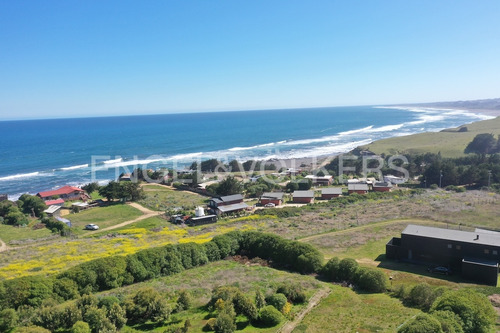 Vista Y Acceso Al Mar En Cahuil, Pichilemu.