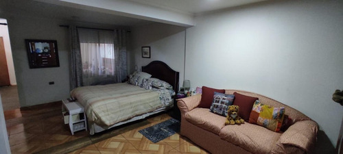 Casa En Excelentes Condiciones, Remodelada