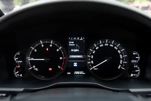 Toyota Land Cruiser Lc200 Vxr 4.6 At 4x4 2021 Blindaje 2+