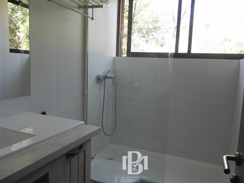 Imagen 10 de 14 de Casa En Venta De 5 Dorm. En Las Condes