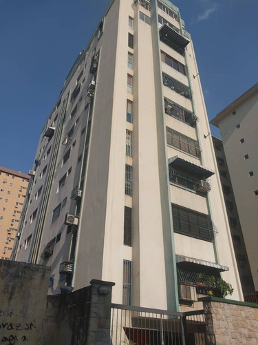 Se Vende Amplio Apartamento Ubicado En Calicanto, 007jsc