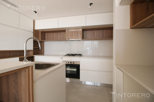 Departamento En Venta De 3 Ambientes Con Balcón En Liniers