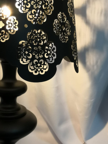 Imagen 3 de 8 de Lámpara De Buro Mesa Negra Con Diseño Le556