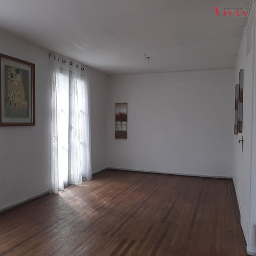 Casa En Venta De 4 Dorm. En Macul