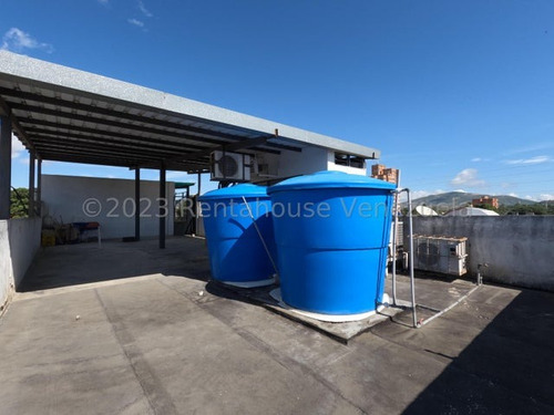 %# Edificio En Venta Con Grandes Oportunidades Para Invertir Al Centro- Este De Barquisimeto #$% Kenlimar Nieto 24-4370 &%$#