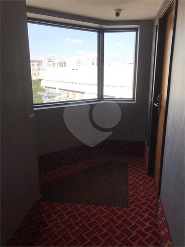 Imagem 18 de 22 de Flat Em Moema - 1 Vaga De Garagem - Reo575222