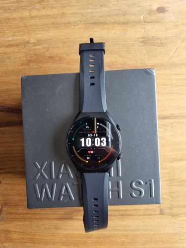 Imagen 7 de 7 de Xiaomi Watch S1 1.43" caja de acero inoxidable negra, malla negra de cuero