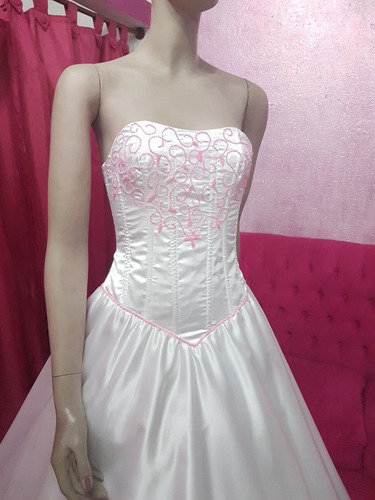 Vestido De 15 Blanco Con Rosa