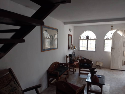 Se Vende Casa En Urb. Los Castores -san Joaquin.