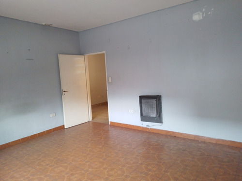 Venta Casa Valentín Alsina Con Cochera