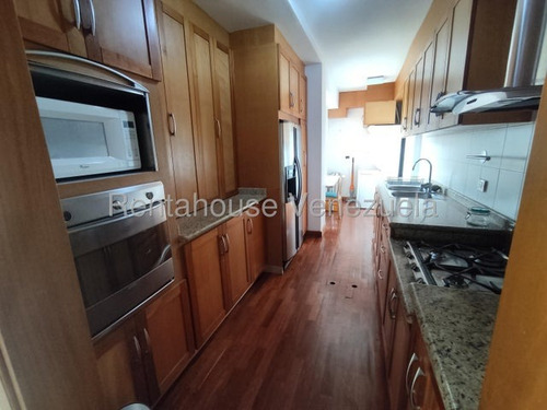 Paseo Vip Vende Lujoso Apato En Colinas De La California