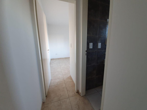 Imagen 16 de 19 de Venta-departamento-centro De Caseros-2 Ambientes- A Estrenar-40 M2 Con Balcón-