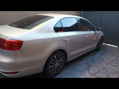 Volkswagen Vento 2.0 Sportline Tsi 200cv Dsg 2012