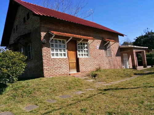 Imagen 2 de 16 de Casa Excelente Ubicación Cerca De Todos Los Servicios Y Calle Principal