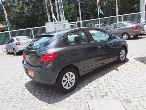 Imagem 8 de 10 de Chevrolet Onix 1.0 Mpfi Joy 8v Flex 4p Manual