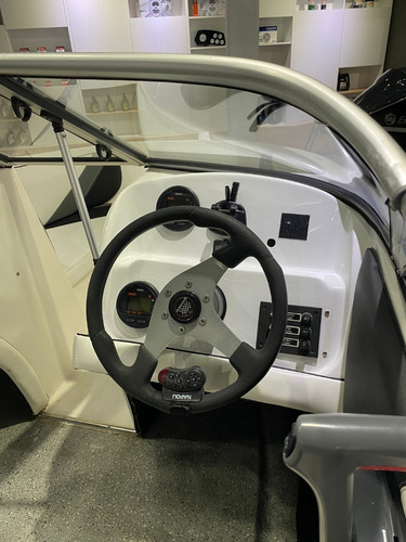 Imagen 12 de 16 de Virgin 528 Con Yamaha 115 - Con 350 Horas