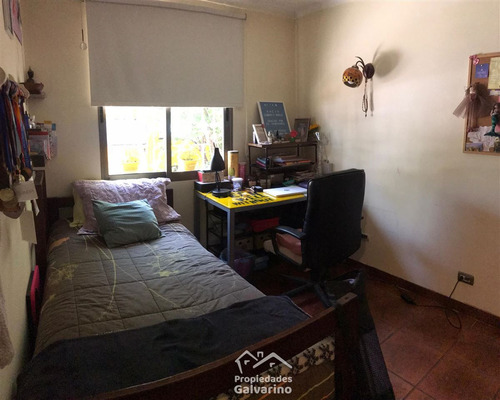 Casa En Venta De 2 Dorm. En San Joaquín